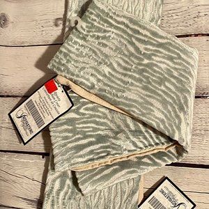 NWT! 2pc accent pillow covers